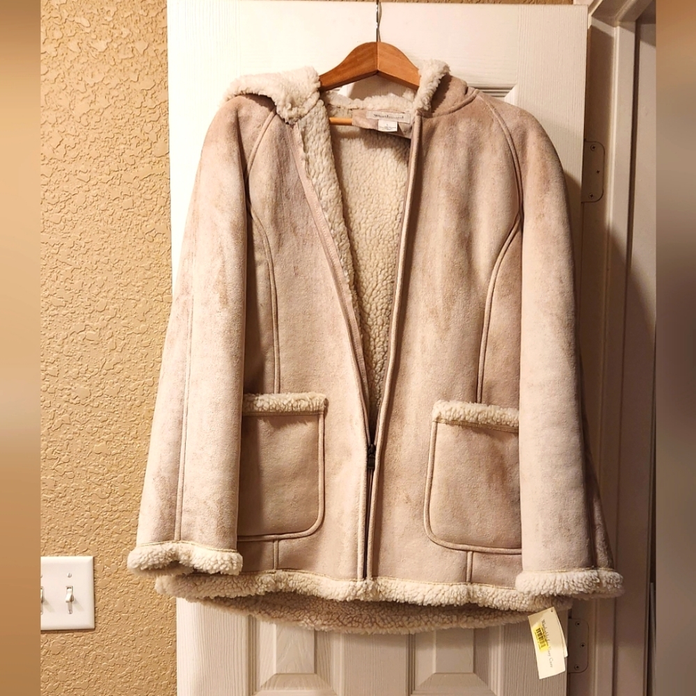 Sherpa, Fleece-lined hooded jacket by Westbound Sz L NWT